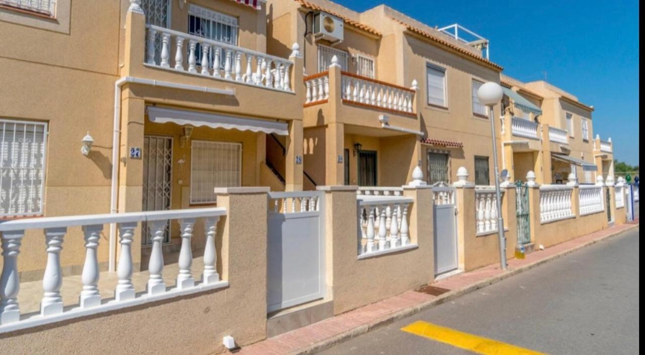 2 Bed Apartment In Paraje Natural Fase 1, Torrevieja Eksteriør billede