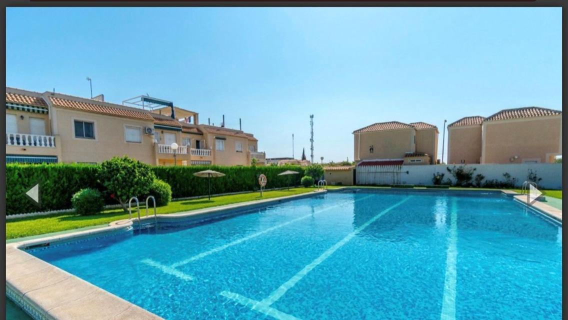 2 Bed Apartment In Paraje Natural Fase 1, Torrevieja Eksteriør billede